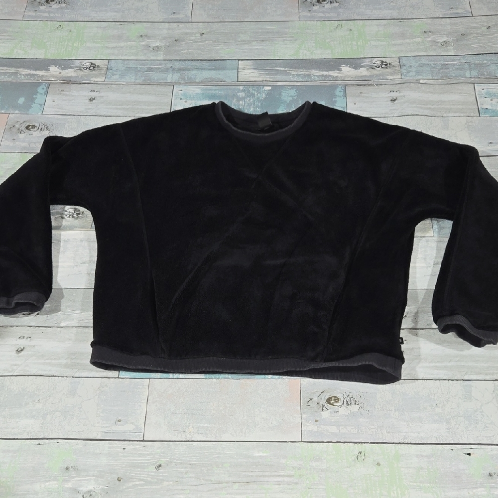 Athleta Girls Soft Fleece Black Crewneck Sweater Sz Large 10/12